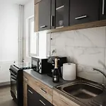 Lejlighed Cozyapartment Near Metrogorjului Bukarest