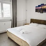 Cozyapartment Near Metrogorjului * Bukarest