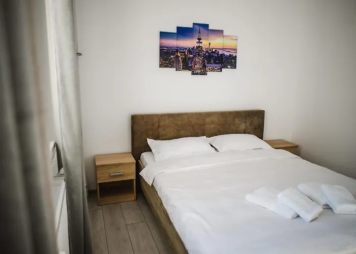 Cozyapartment Near Metrogorjului Apartment