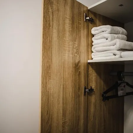 Cozyapartment Near Metrogorjului