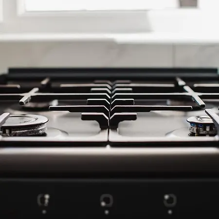 Cozyapartment Near Metrogorjului *