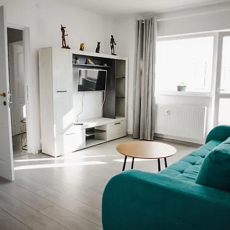 Cozyapartment Near Metrogorjului *