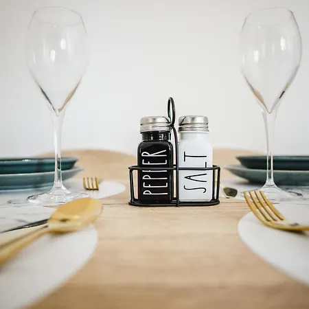 Cozyapartment Near Metrogorjului Διαμέρισμα