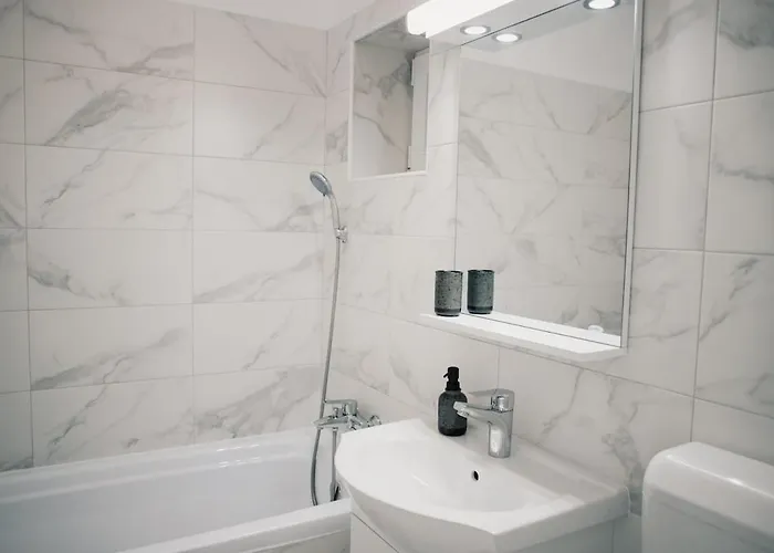 Cozyapartment Near Metrogorjului Daire