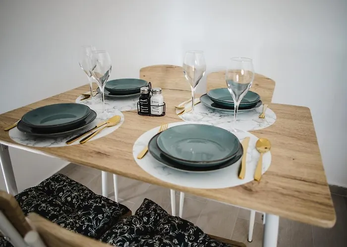 Lejlighed Cozyapartment Near Metrogorjului Bukarest