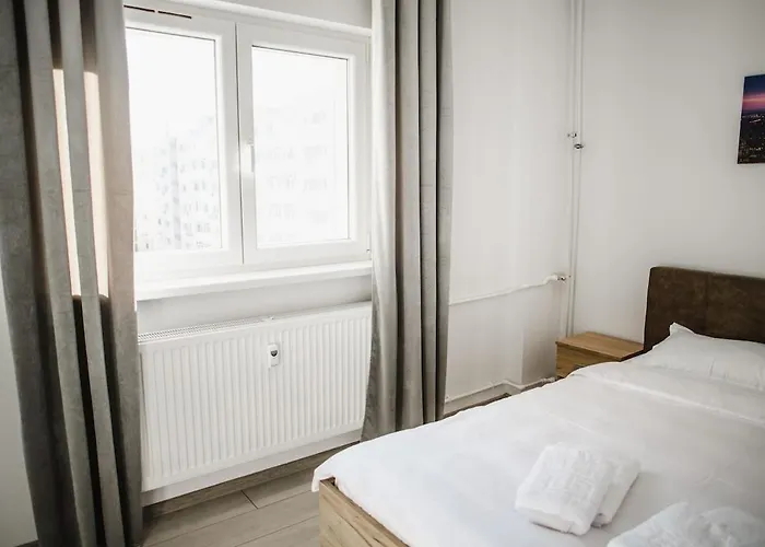 Cozyapartment Near Metrogorjului Апартаменти *