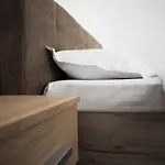 Cozyapartment Near Metrogorjului