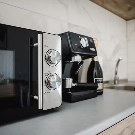 Cozyapartment Near Metrogorjului *