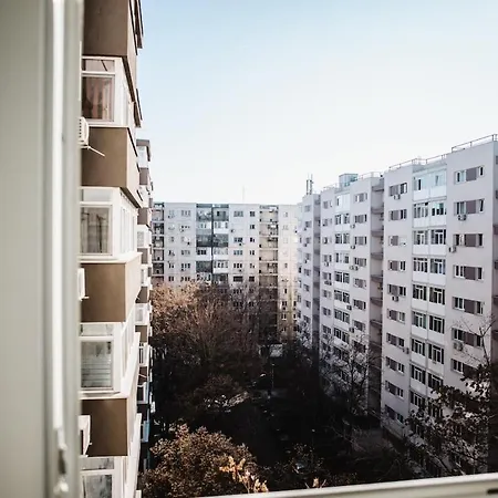 Cozyapartment Near Metrogorjului *